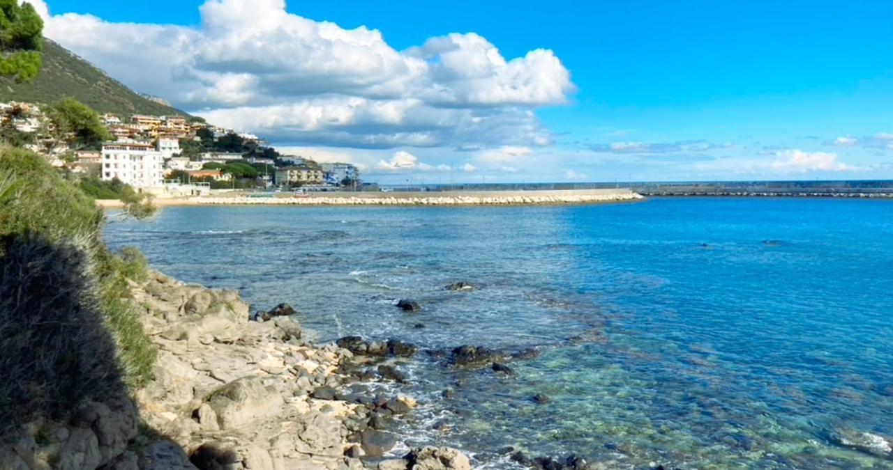 Appartamento Perla Bianca, Con Wifi E Air Con Cala Gonone Exterior photo